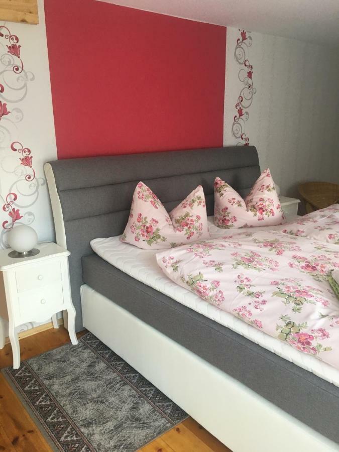 Ferienwohnung Guerth Kleinhennersdorf 외부 사진